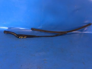 Ramię przedniego wycieraczka lew. AUDI A3 (8V) 12–17