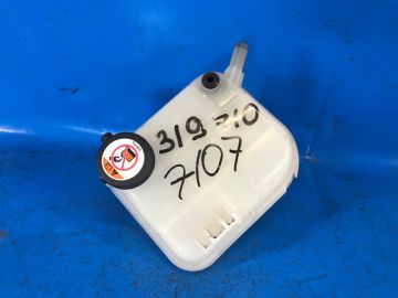 Zbiorniczek wyrównawczy TOYOTA PRIUS 16-