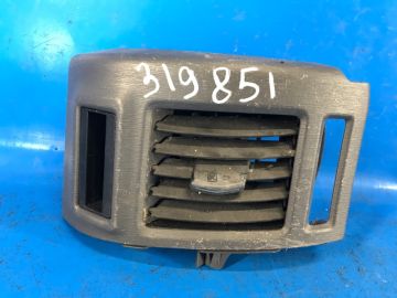 Deflektor powietrza lew. TOYOTA PRIUS - 30 09-17