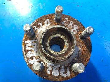 Piasta przed. lew. LINCOLN MKZ 13-20