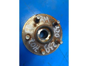 Piasta przed. TOYOTA PRIUS 16-