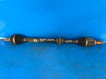 Półoś Przednia praw. TOYOTA PRIUS PLUS 11-14