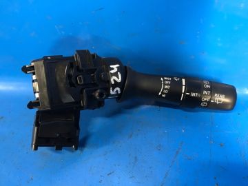 Przełącznik pod kierownicą praw. TOYOTA PRIUS PLUS 11-14