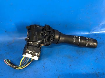 Przełącznik pod kierownicą praw. TOYOTA VENZA 09-16