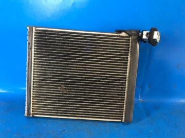 Parownik klimatyzacji TOYOTA PRIUS - 30 09-17