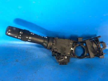 Przełącznik pod kierownicą lew. TOYOTA PRIUS - 20 03-11