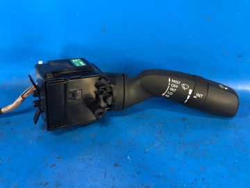 Przełącznik pod kierownicą praw. TOYOTA CAMRY 70 17-