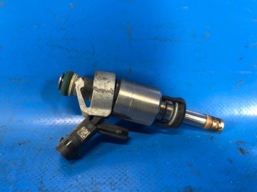 Wtryskiwacz paliwa AUDI A3 (8V) 12–17