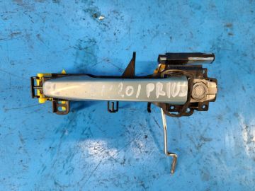 Zewnętrzna klamka drzwi przed. lew. TOYOTA PRIUS - 30 09-17