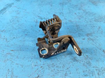 Górny zawias drzwi przed. praw. CHRYSLER SEBRING 06-10