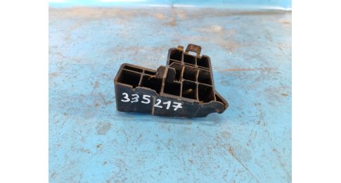 Wspornik przedniego zderzaka praw. TOYOTA PRIUS 16- Wspornik przedniego zderzaka praw. TOYOTA PRIUS 16-