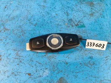 Lampka wnętrza tyl. FORD EXPEDITION 17-