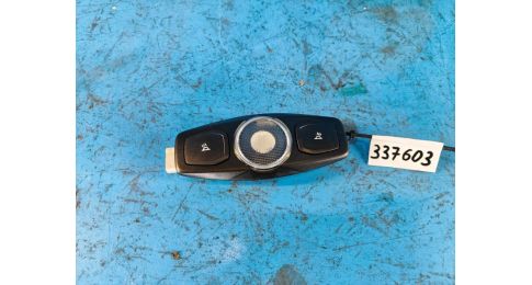 Lampka wnętrza tyl. FORD EXPEDITION 17- Lampka wnętrza tyl. FORD EXPEDITION 17-