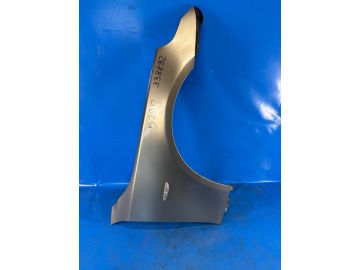 przedni błotnik praw. BMW 5 SERIES (E60/E61) 03-10