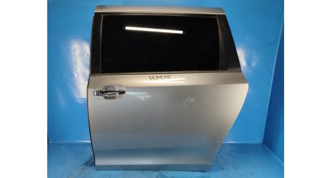 Drzwi tyl. lew. TOYOTA SIENNA 11-16