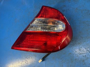 Lampa Tylna praw. TOYOTA CAMRY 30 02-06