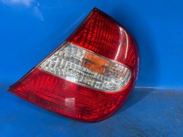 Lampa Tylna praw. TOYOTA CAMRY 30 02-06