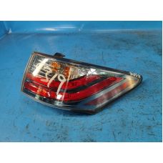 Zewnętrzna lampa praw. LEXUS CT200 11-17