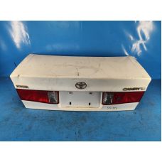 pokrywa bagażnika TOYOTA CAMRY 20 96-02