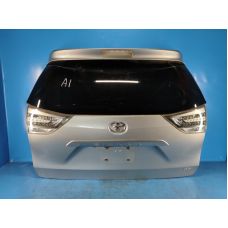 pokrywa bagażnika TOYOTA SIENNA 11-16