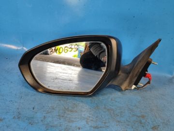 Lusterko lew. SUZUKI KIZASHI 09-14