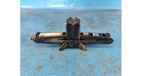 Podnośnik FORD ESCAPE 12-19 Podnośnik FORD ESCAPE 12-19