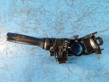Przełącznik pod kierownicą lew. TOYOTA PRIUS - 30 09-17