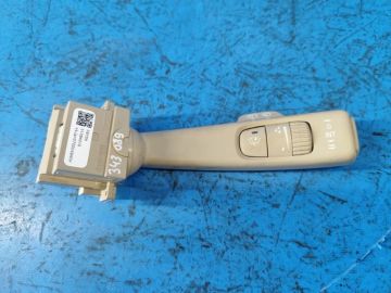 Przełącznik pod kierownicą praw. VOLVO XC70 07-16