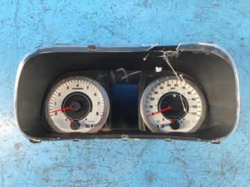 Tablica przyrządów TOYOTA SIENNA 11-16