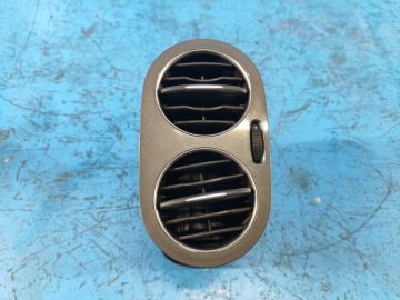 Deflektor powietrza praw. VOLKSWAGEN TIGUAN 08-17