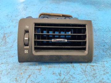 Deflektor powietrza praw. LEXUS HS250H (ANF10) 09-12