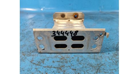 wspornik wzmocnienia przedniego zderzaka lew. LEXUS CT200 11-17 wspornik wzmocnienia przedniego zderzaka lew. LEXUS CT200 11-17