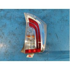 Zewnętrzna lampa praw. TOYOTA PRIUS - 30 09-17