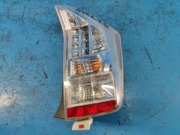 Lampa Tylna praw. TOYOTA PRIUS - 30 09-17