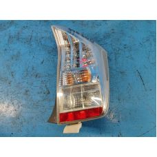 Zewnętrzna lampa praw. TOYOTA PRIUS - 30 09-17