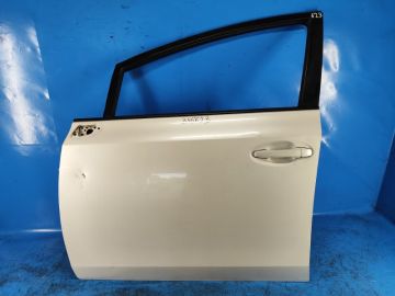 Drzwi przed. lew. TOYOTA PRIUS PLUS 11-14