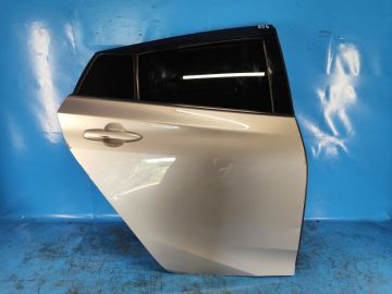 Drzwi tyl. praw. TOYOTA PRIUS 16-