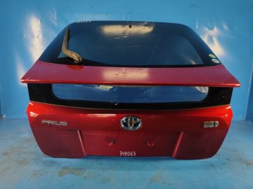 KLAPA TYLNA TOYOTA PRIUS 16-