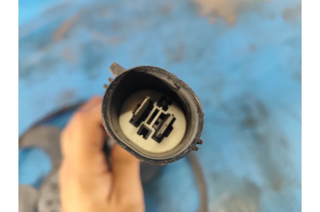 1137328081 | wentylator głównej chłodnicy VOLVO C70 05-13 (350170) - Zdjęcie 4