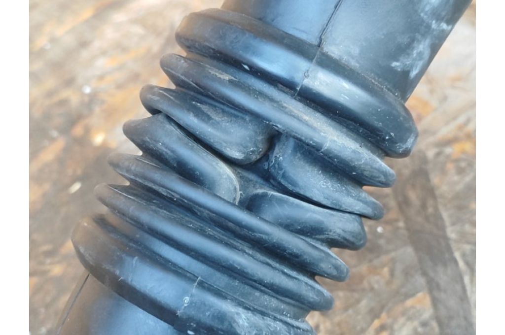4891621AC | Przewód filtra powietrza JEEP PATRIOT 10-17 (350615) 4891621AC | Przewód filtra powietrza JEEP PATRIOT 10-17 (350615)
