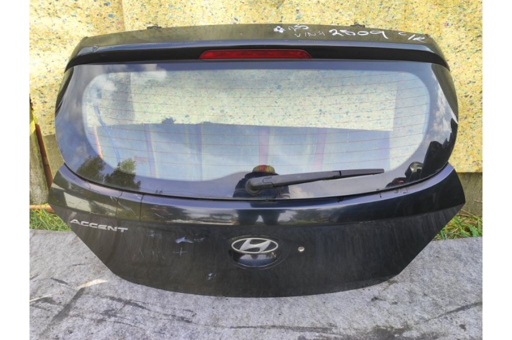 73700-1R240 | pokrywa bagażnika HYUNDAI ACCENT RB 10- (352693) 73700-1R240 | pokrywa bagażnika HYUNDAI ACCENT RB 10- (352693)