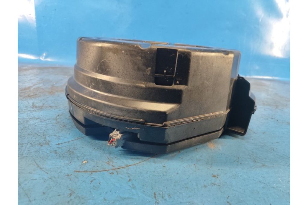 TK8066960 | Subwoofer MAZDA CX-9 16- (353703) TK8066960 | Subwoofer MAZDA CX-9 16- (353703)