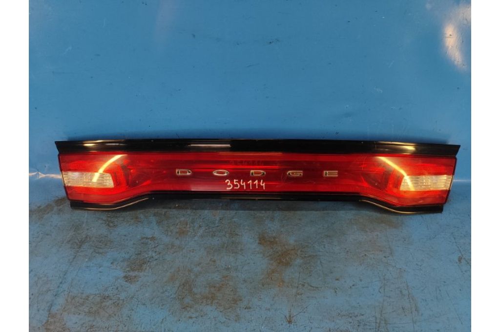 57010652AF | Lampa tylna wewnętrzna DODGE CHARGER 11-15 (354114)