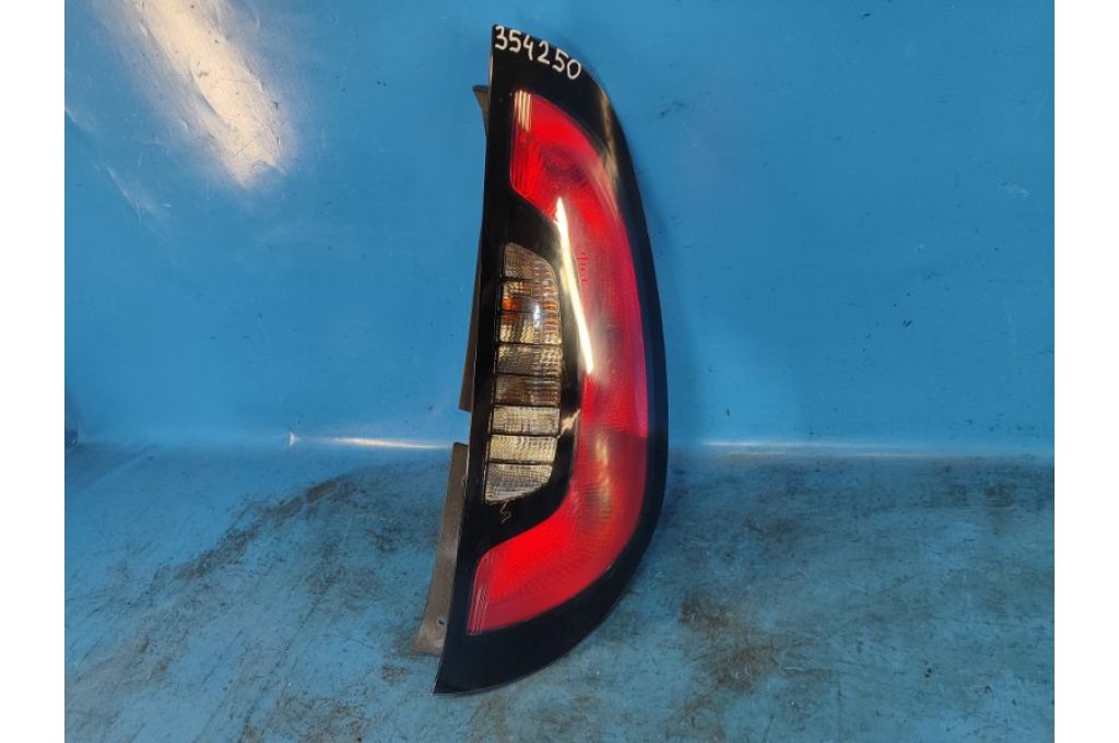 92402-B2010 | Lampa Tylna praw. KIA SOUL PS 13-19 (354250)