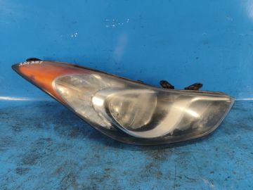 Reflektor Lampa przednia praw. HYUNDAI ELANTRA MD 10-15