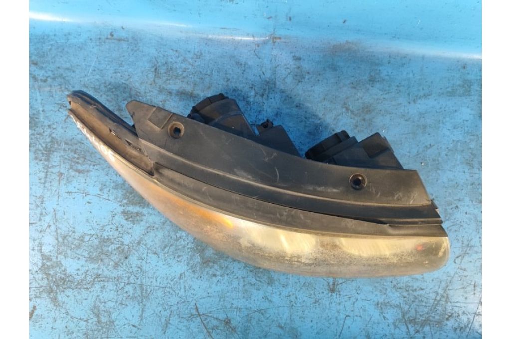 921020W050 | Reflektor praw. HYUNDAI SANTA FE (CM) 05-12 (354406) 921020W050 | Reflektor praw. HYUNDAI SANTA FE (CM) 05-12 (354406)