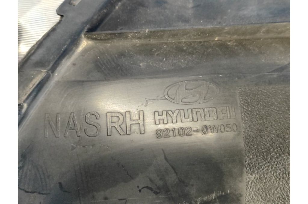 921020W050 | Reflektor praw. HYUNDAI SANTA FE (CM) 05-12 (354406) 921020W050 | Reflektor praw. HYUNDAI SANTA FE (CM) 05-12 (354406)