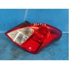 Zewnętrzna lampa praw. NISSAN VERSA B17 11-19