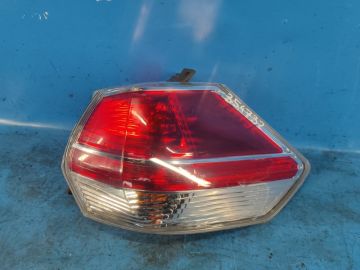 Lampa Tylna praw. NISSAN X-TRAIL/ROGUE T32 13-20