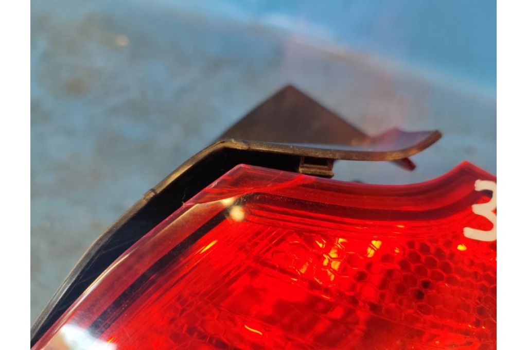 84912AJ09A | Lampa Tylna praw. SUBARU OUTBACK 09-14 BR (355007) - Zdjęcie 4